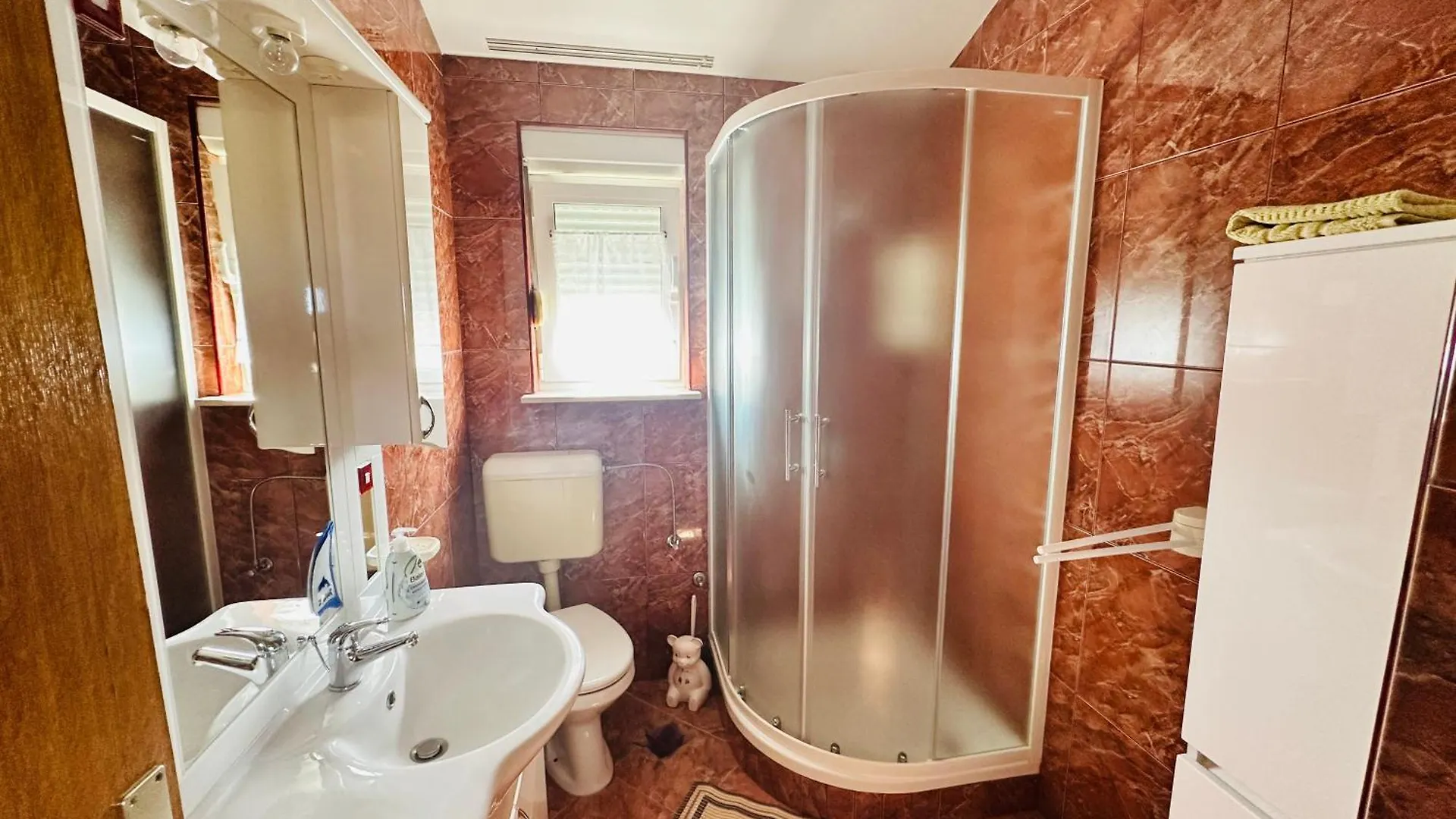 Apartment Schwarz In Petrcane V Gornje Petrcane